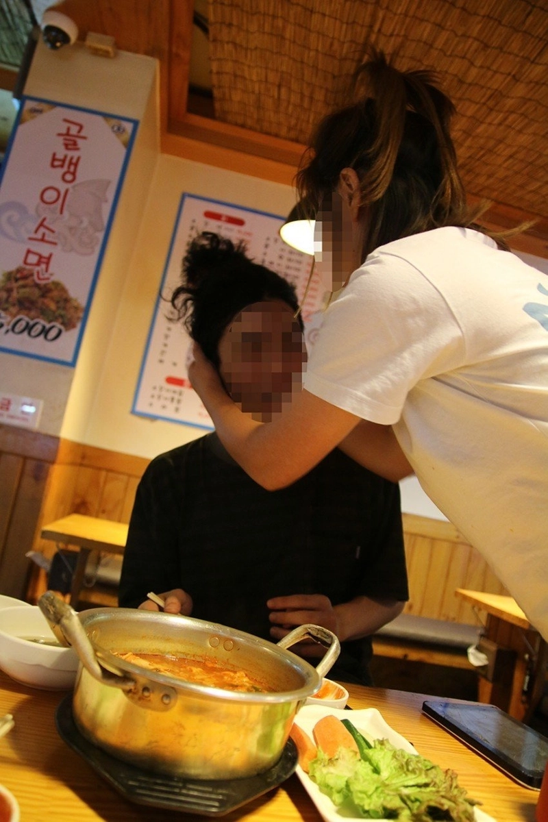 singlebungle1472-20250207-080827-003.jpg 술 취한 여자가 머리 묶어준 썰