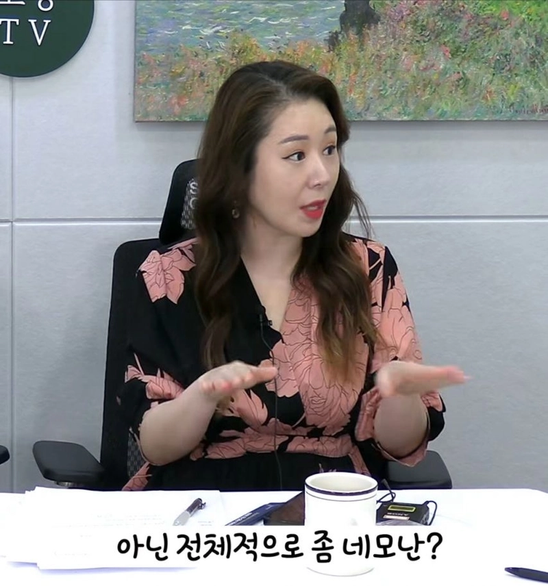 999.jpg 대물 관상 볼줄 안다는 여자 .jpg