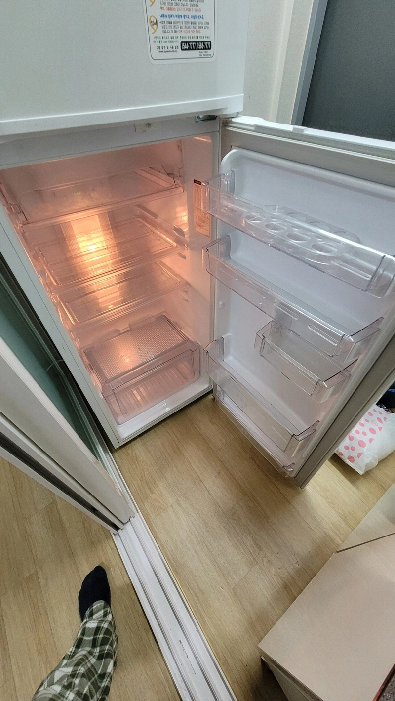 20221222_181002.jpg (분노, 사진많음) 원룸방 빼는데 3시간 청소중