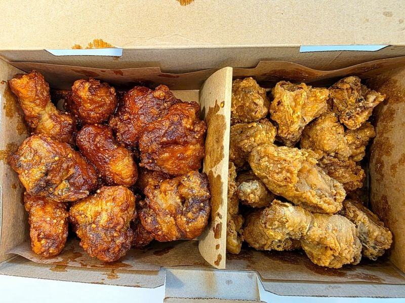 교촌이 처음 내놨다는 양념치킨 기자가 직접 먹어보니 | 한국경제