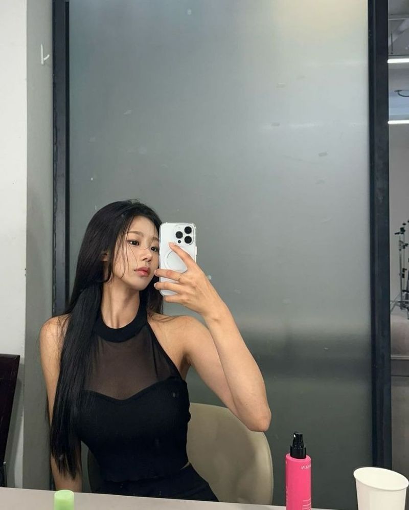 bfb10777b81815353ceb50b167bf393dfa2afc96.jpg 7사단 출신 군필 모델 미모 ㄷㄷ