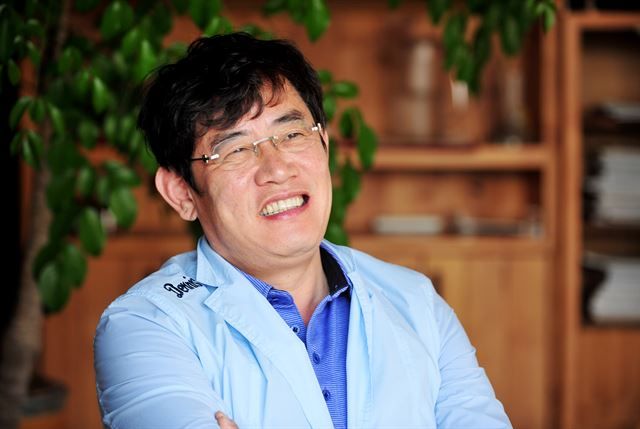 인물 360˚] 이경규, 8번의 대상과 또 한 번의 우승 | 한국일보