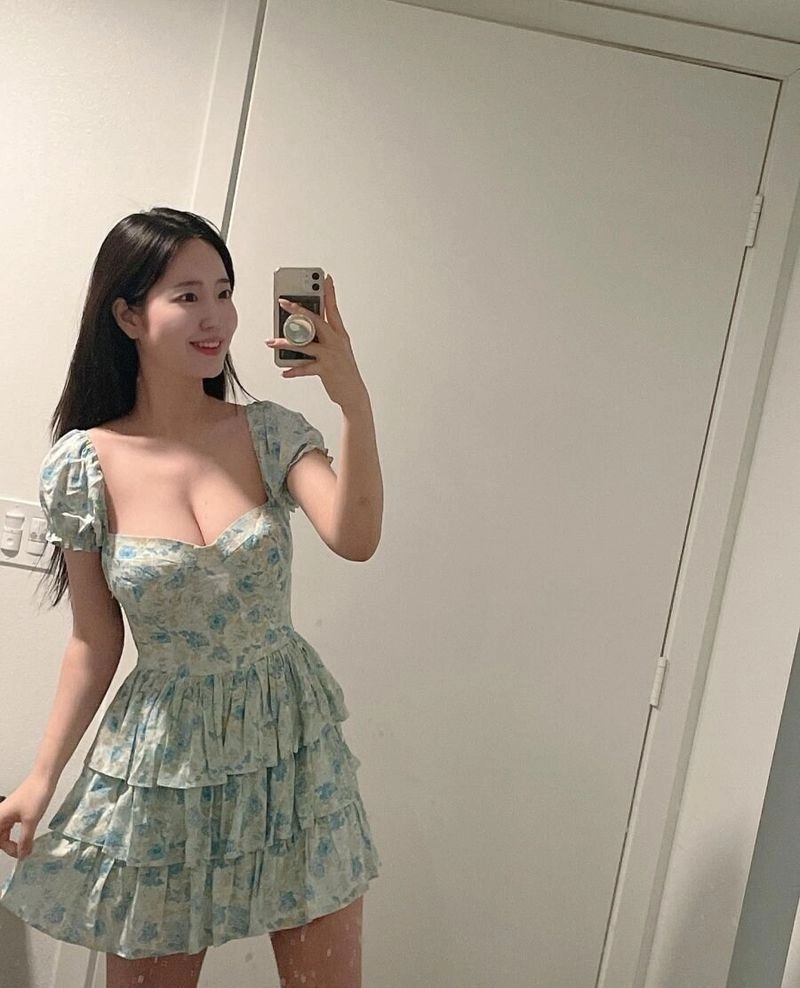 ㅇㅎ) 비키니 공개한 F컵 유튜버_4.jpg