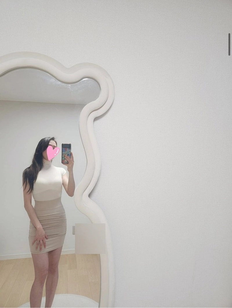 17446663848602.jpeg ㅇㅎ?)어느 유부녀의 과한 데이트 복장.jpg