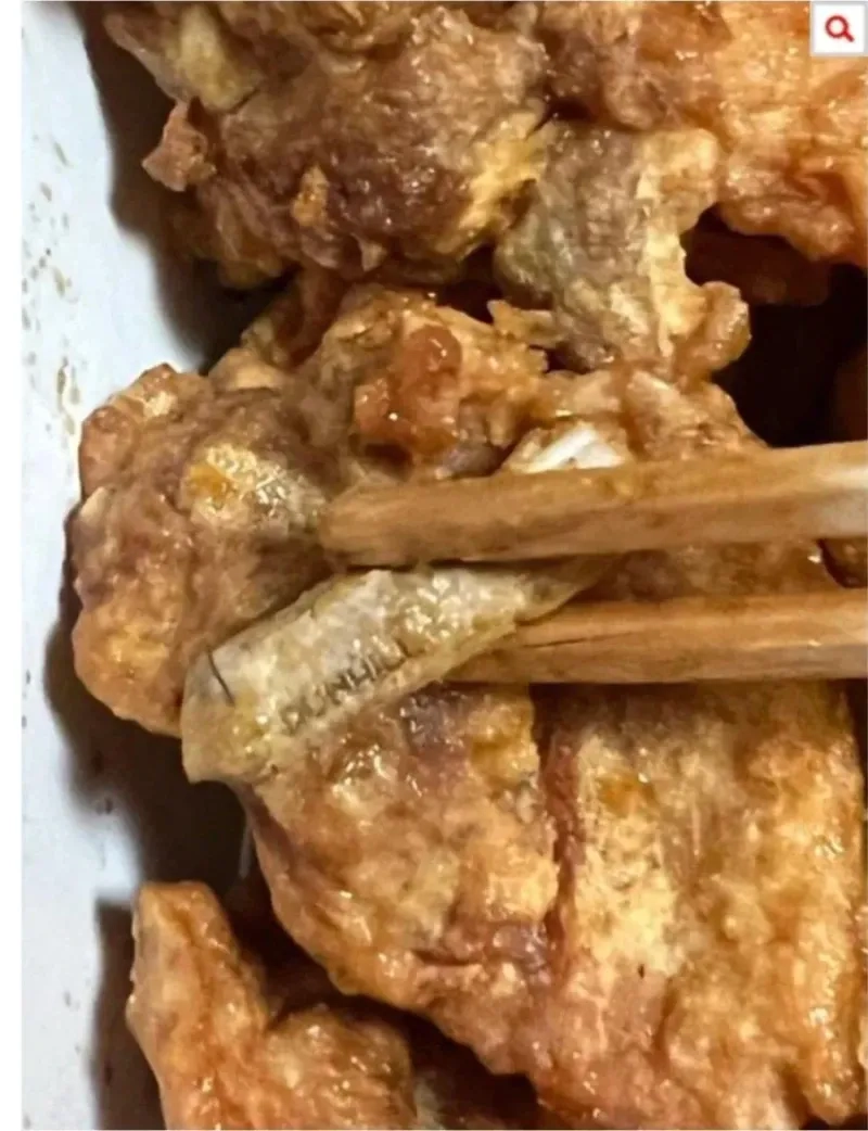 image.png 담배꽁초 발견한 음식에 "감튄데 병신아?" 시전한 사장