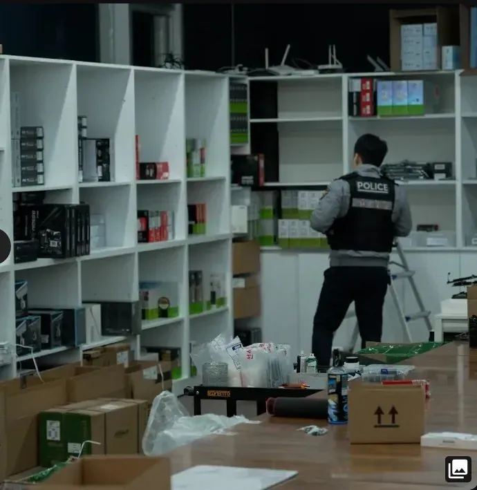 유리창 깨고 RTX5090 훔쳐간 도둑 ㄷㄷ