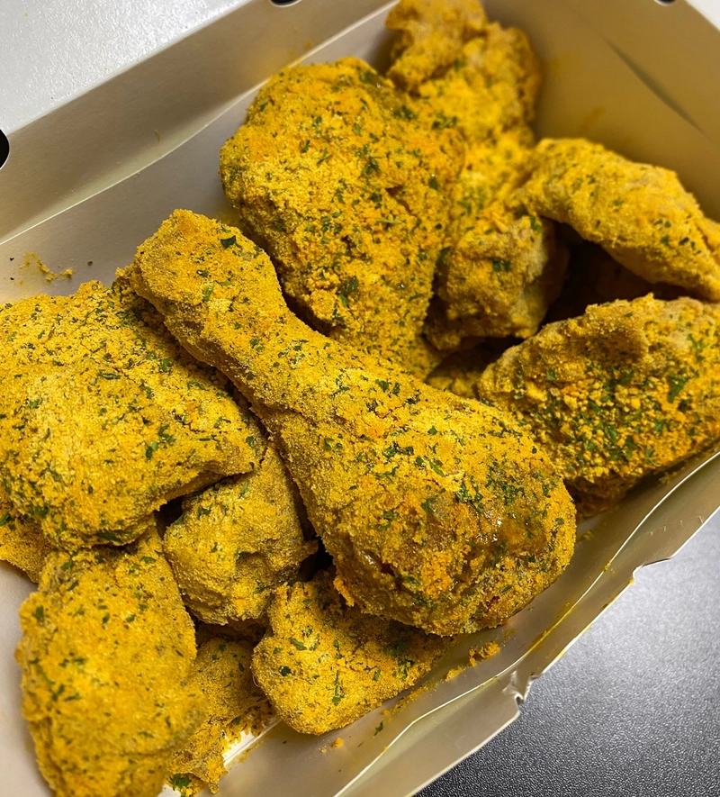 오랜만에 먹어보는 bhc 뿌링클 치킨의 맛은 어떨까?